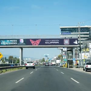 Urbánica-Publipuentes-querétaro-Tremec lateral(3)_37